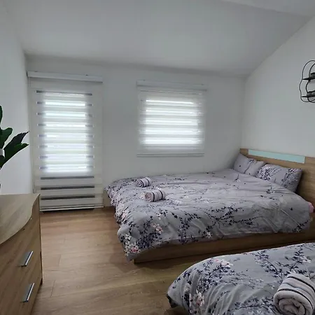 Sim-vlae Apartment Skopje
