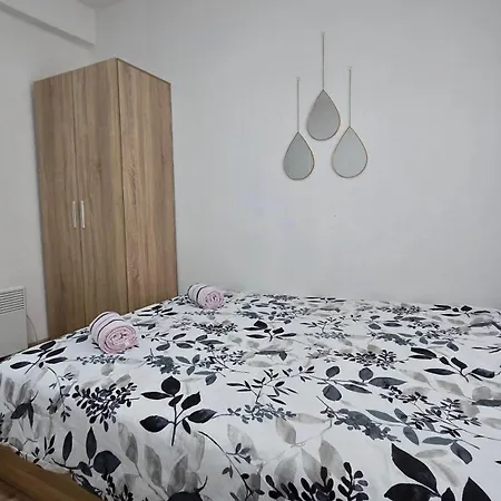 Sim-vlae Skopje